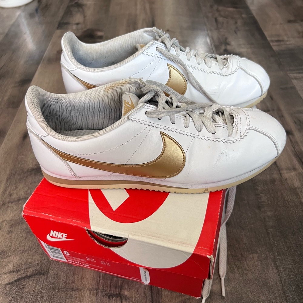Nike Cortez Sneakers gold/white size 8